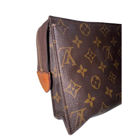 Louis Vuitton Monogram Pouch D-Ring and Twilly Accent - Picture 2 of 10
